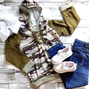 Camo Ruffle Hooded Shirt